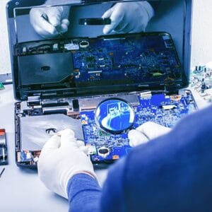 Sửa laptop tại TPHCM giá rẻ 9 Các Trường Hợp Sửa Laptop Phổ Biến Tại TPHCM