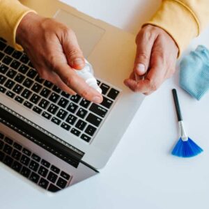 Vệ sinh laptop 11 Dịch vụ Vệ sinh laptop chuyên nghiệp - Giải pháp làm mới máy tính hiệu quả tại Sualaptop.org